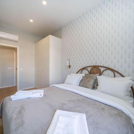 31 De Janeiro Flat By Amber Star Rent Apartment Porto Luaran gambar