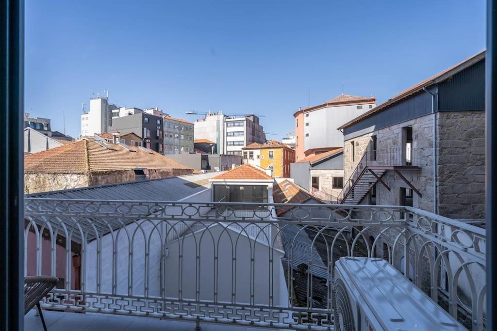 31 De Janeiro Flat By Amber Star Rent Apartment Porto Luaran gambar