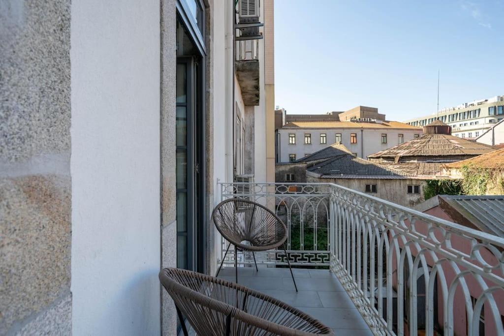 31 De Janeiro Flat By Amber Star Rent Apartment Porto Luaran gambar